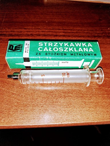 Zdjęcie oferty: Strzykawka całoszklana 10 ml    15 szt.