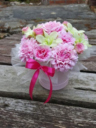 Zdjęcie oferty: Flower box kwiaty sztuczne