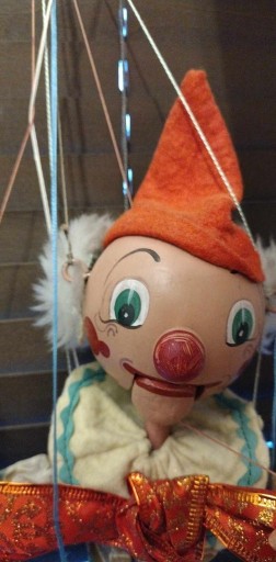 Zdjęcie oferty: Stara zabawka marionetka Pelham Puppets Clown