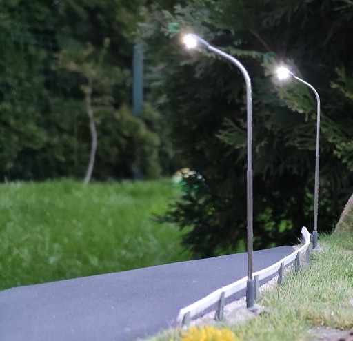 Zdjęcie oferty: Lampy LED skala H0 zestaw 5 sztuk