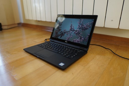Zdjęcie oferty: Laptop 2 w 1 Dell 5289 i5 8gb ram dotyk SSD