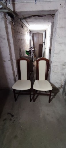 Zdjęcie oferty: Krzesła drewniane brązowe białe obicia 2szt.