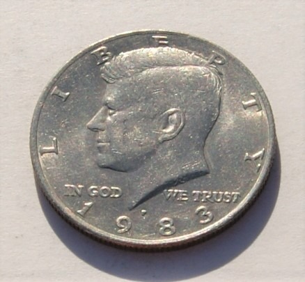 Zdjęcie oferty: 1/2 dolar 1983 P  half dollar Kennedy Stan!!!