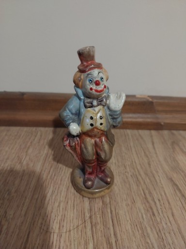 Zdjęcie oferty: Klaun figurka porcelanowa "z parasolka 2"