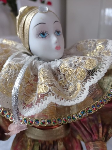 Zdjęcie oferty: Lalka porcelaowa wenecka Pierrot