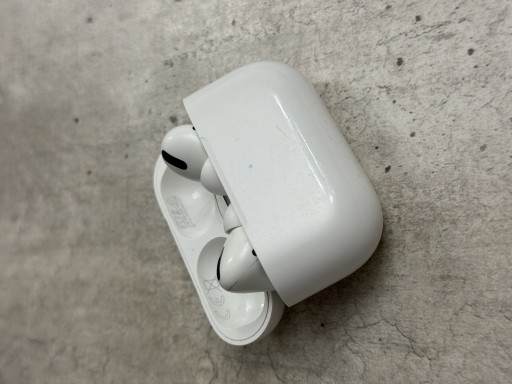 Zdjęcie oferty: AirPods Pro (1st gen) uszkodzone