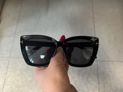 Zdjęcie oferty: Okulary przeciwsłoneczne czarne