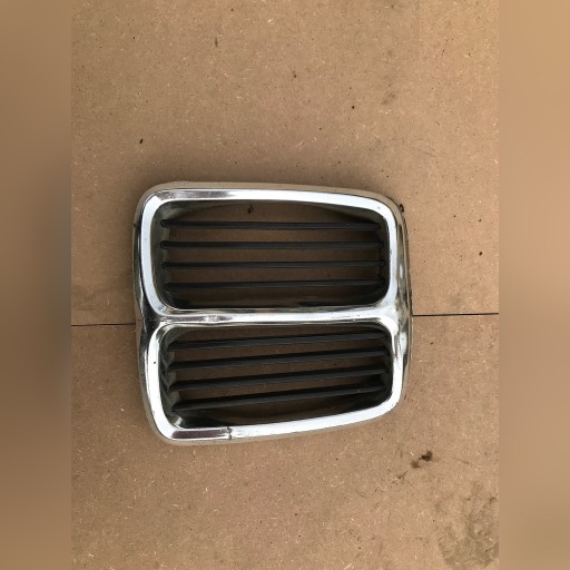 Zdjęcie oferty: Gril BMW 1502 *Oryginalny