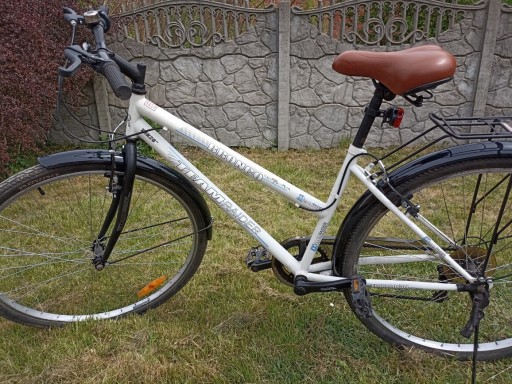 Zdjęcie oferty: Rower trekkingowy damski Bronco L 28"