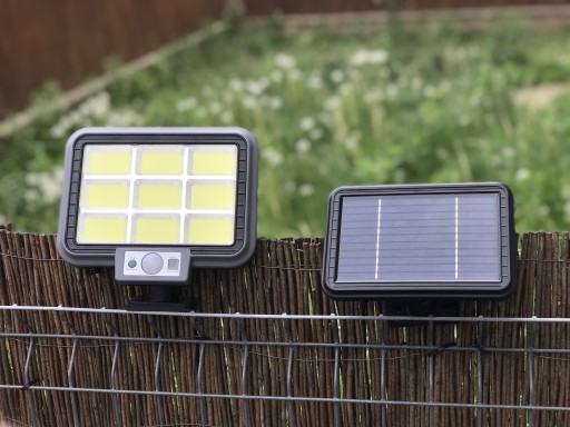 Zdjęcie oferty: Lampa ogrodowa solarna z panelem solarnym na kablu