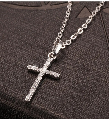 Zdjęcie oferty: Srebrny piękny krzyżyk, naszyjnik z krzyżem Jezus 
