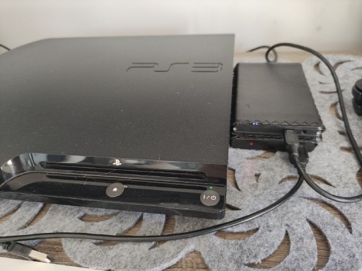 Zdjęcie oferty: Konsola PS3,ponad 250 gier, 4 pady, 2 move-y