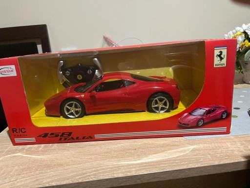 Zdjęcie oferty: Samochód zdalnie sterowany R/C Ferrari 458 Italia