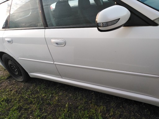 Zdjęcie oferty: Drzwi Subaru Legacy IV lift białe 37j