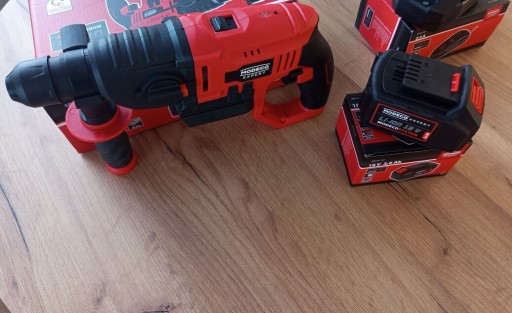 Zdjęcie oferty: Młotowiertarka Modeco SDS Plus 800 W