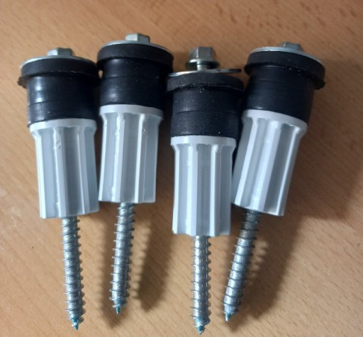 Zdjęcie oferty: 4 śruby blokujące /ELECTROLUXtransportowe pralki automatyczne