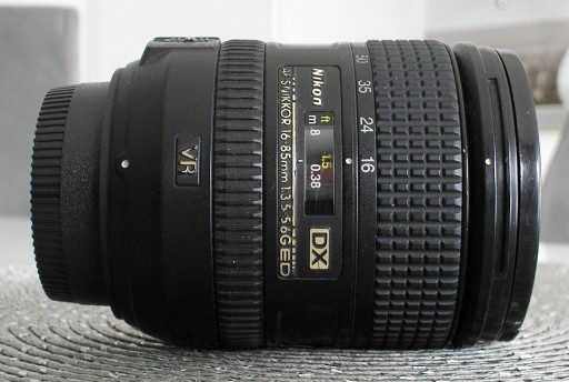 Zdjęcie oferty: Nikon Nikkor 16-85 DX  VR, super obiektyw