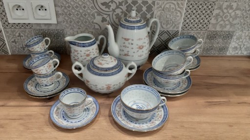 Zdjęcie oferty: Chińska porcelana z czasów PRL, komplet kawowy