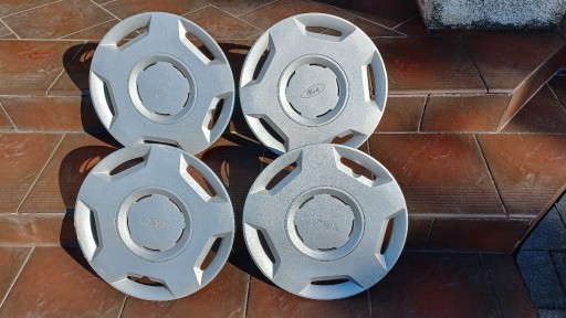 Zdjęcie oferty: Kołpaki Ford 15 cal