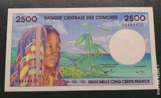 Zdjęcie oferty: Komory, 2500 francs,  UNC