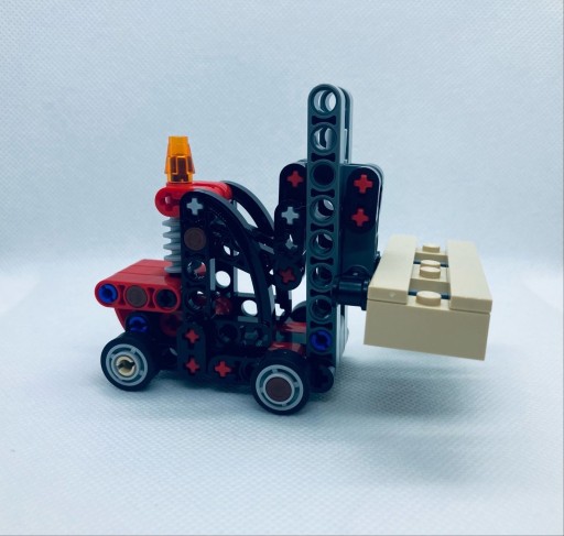 Zdjęcie oferty: Zestaw Lego Technic Wózek Widłowy z paletą nr30655
