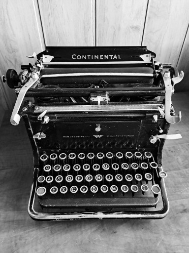 Zdjęcie oferty: GABINETOWA Maszyna do pisania Continental Vintage