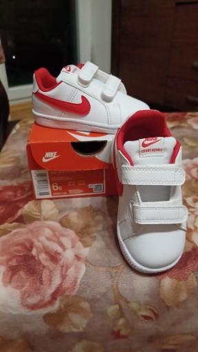 Zdjęcie oferty: Nowe Nike court royale (tdv) r 22 wkładki 13,5cm 