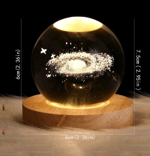 Zdjęcie oferty: Kryształowa Kula z Drogą Mleczną 