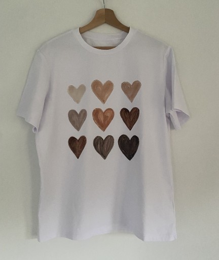 Zdjęcie oferty: T-shirt bluzka koszulka w serduszka biała L fajna b. dobry - stan