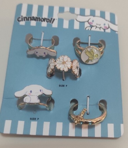 Zdjęcie oferty: CINNAMOROLL  zestaw pierścionków 