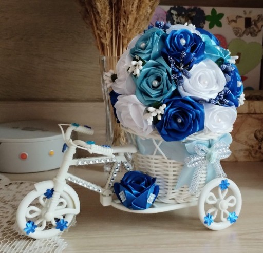 Zdjęcie oferty: Kolorowy stroik róże Dzień Matki- handmade