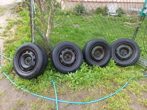 Zdjęcie oferty: Felgi stalowe 5x100 r15 z oponami letnimi 195/65