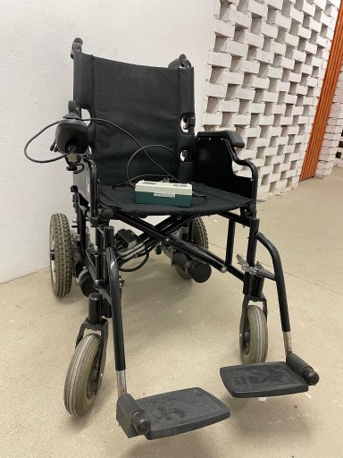 Zdjęcie oferty: Wózek inwalidzki Elektryczny