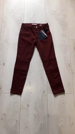 Zdjęcie oferty: damskie spodnie marki ZARA roz. 38 nowe jeansy