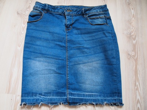 Zdjęcie oferty: Spódnica jeansowa midi rozmiar L