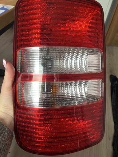 Zdjęcie oferty: Lampa tylna lewa volkswagen Candy III