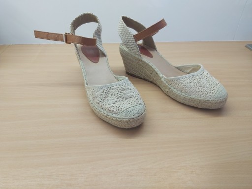 Zdjęcie oferty: Espadryle na koturnie 41