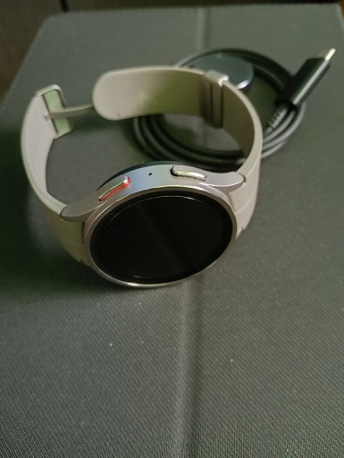 Zdjęcie oferty: Zegarek Galaxy Wacht 5 PRO
