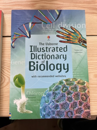 Zdjęcie oferty: Illustrated Dictionary of Biology