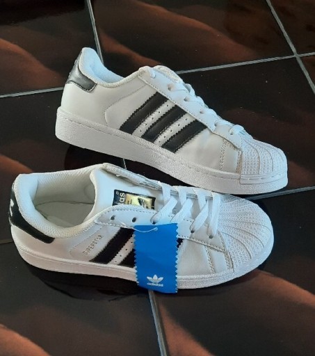 Zdjęcie oferty: Adidas buty damskie sportowe SUPERSTAR  rozmiar 36