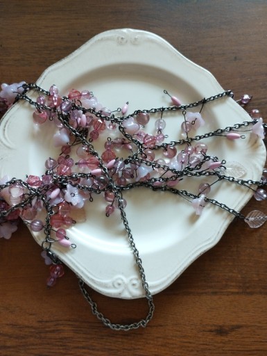 Zdjęcie oferty: Naszyjnik korale różowe metal plastik kwiaty listk