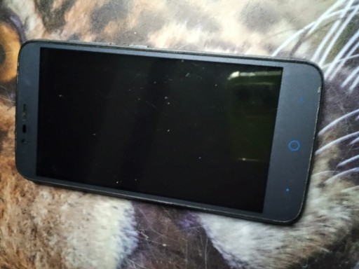 Zdjęcie oferty: Telefon smartfon ZTE 