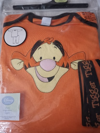 Zdjęcie oferty: Nowa piżamka Disney r. 86