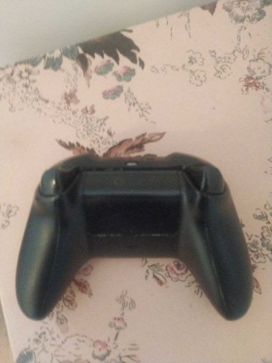 Zdjęcie oferty: Kontroler MICROSOFT bezprzewodowy Xbox Carbon Black