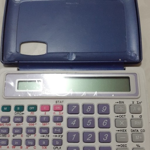 Zdjęcie oferty: kalkulator naukowy z funkcjami trygonometrycznymi