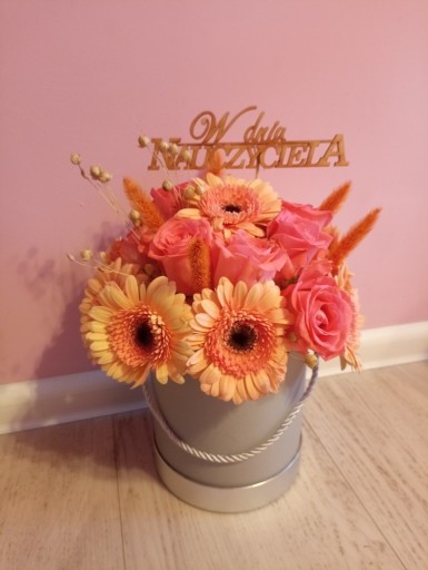Zdjęcie oferty: Flowerbox zywe kwiaty 