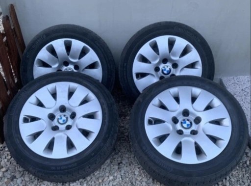 Zdjęcie oferty: Komplet opon 205/55/16 wraz ze stalowymi felgami i kolpakami.OKAZJA!!!