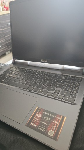 Zdjęcie oferty: Laptop MSI Vector 16 HX AI A2XWHG-255PL