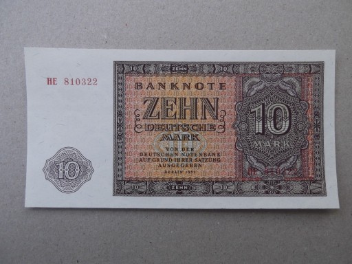 Zdjęcie oferty: Niemcy NRD 10 marek 1955 ser.HE  UNC  