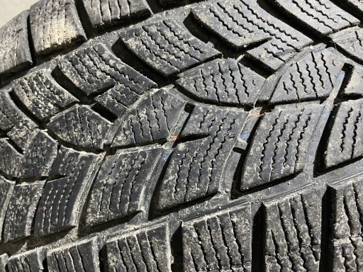 Zdjęcie oferty: Opony zimowe GOOD YEAR 235/55R19 x4